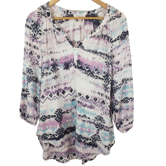beachlunchlounge Tops - Beach Lunch Lounge Boho Vneck Blouse